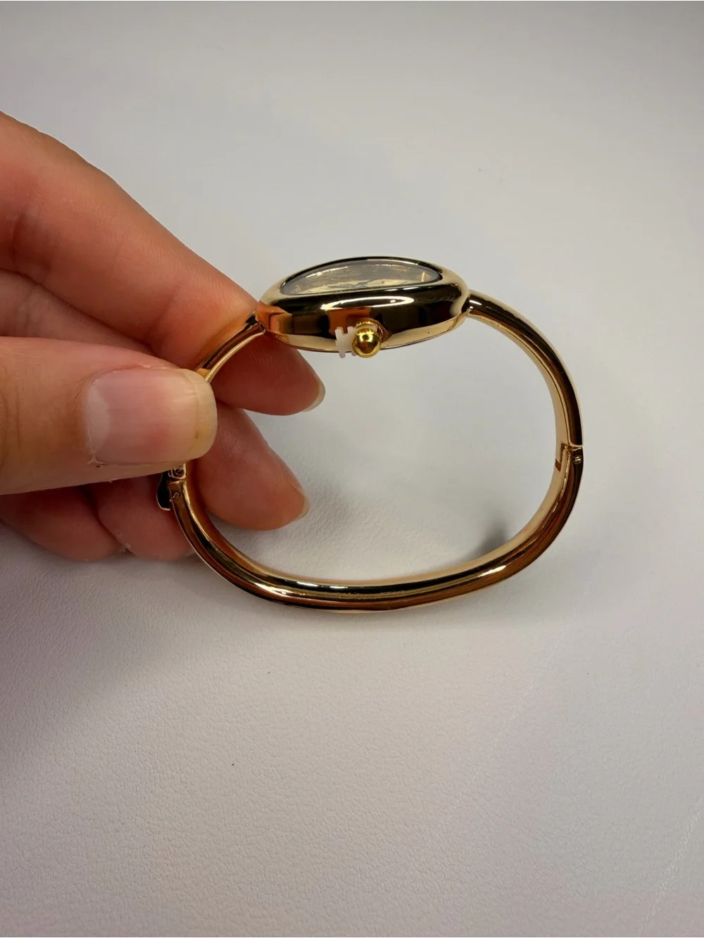 Elegant Gold-Tone Stainless Steel Bangle Watch - Picture 14 of 15